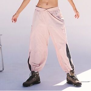 Free people movement three pointer tract pant